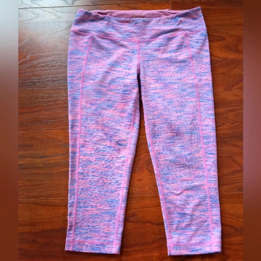LILLY PULITZER "LUXLETIC" FLAMINGO PUNK SPACE DYE WEEKENDER CROP LEGGING